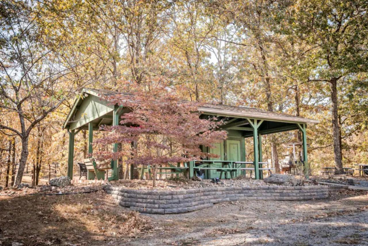 Resort Home On Half A Wooded Acres Sleeps Up To 14 Firepit For Smores Hot Springs Esterno foto